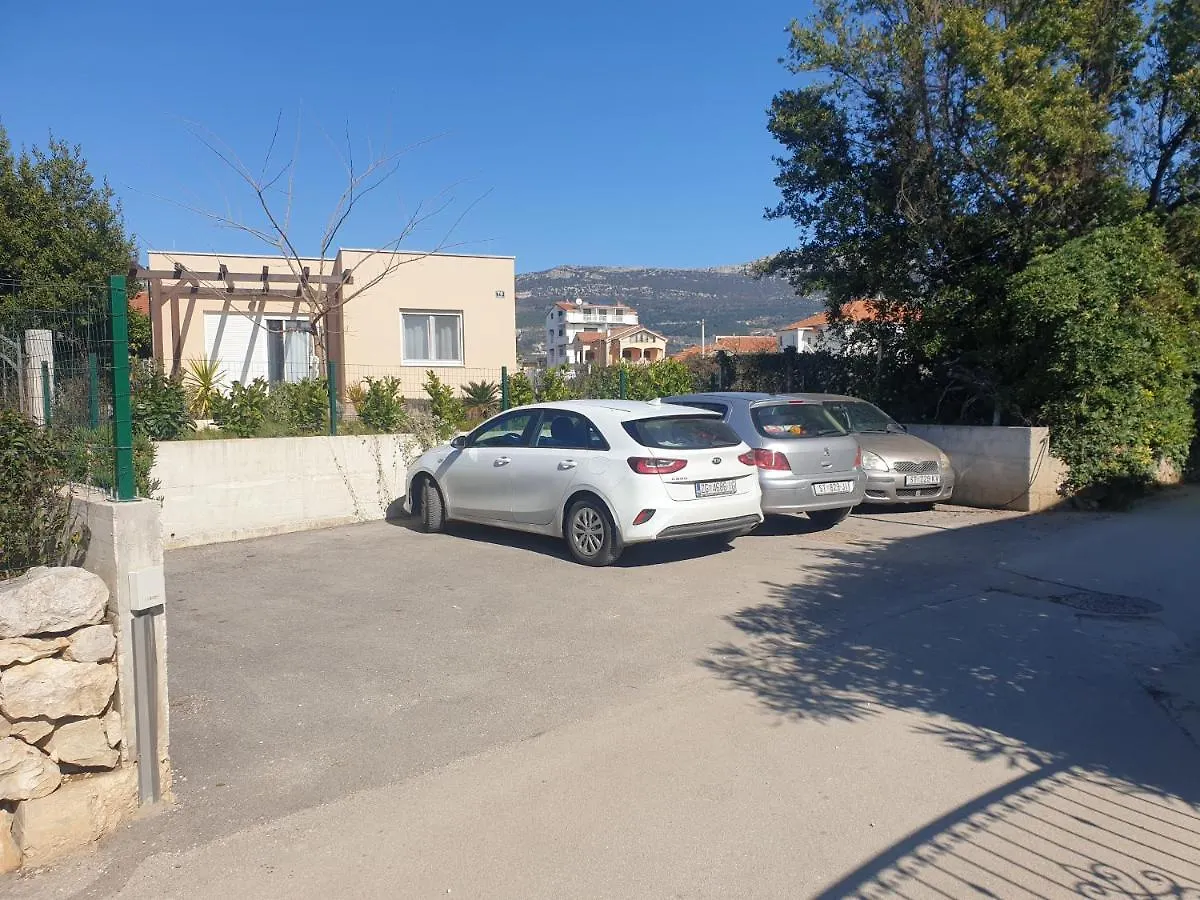 Kuca Za Odmor U Kastelima S Pogledom Na More Kaštela Сasa de vacaciones
