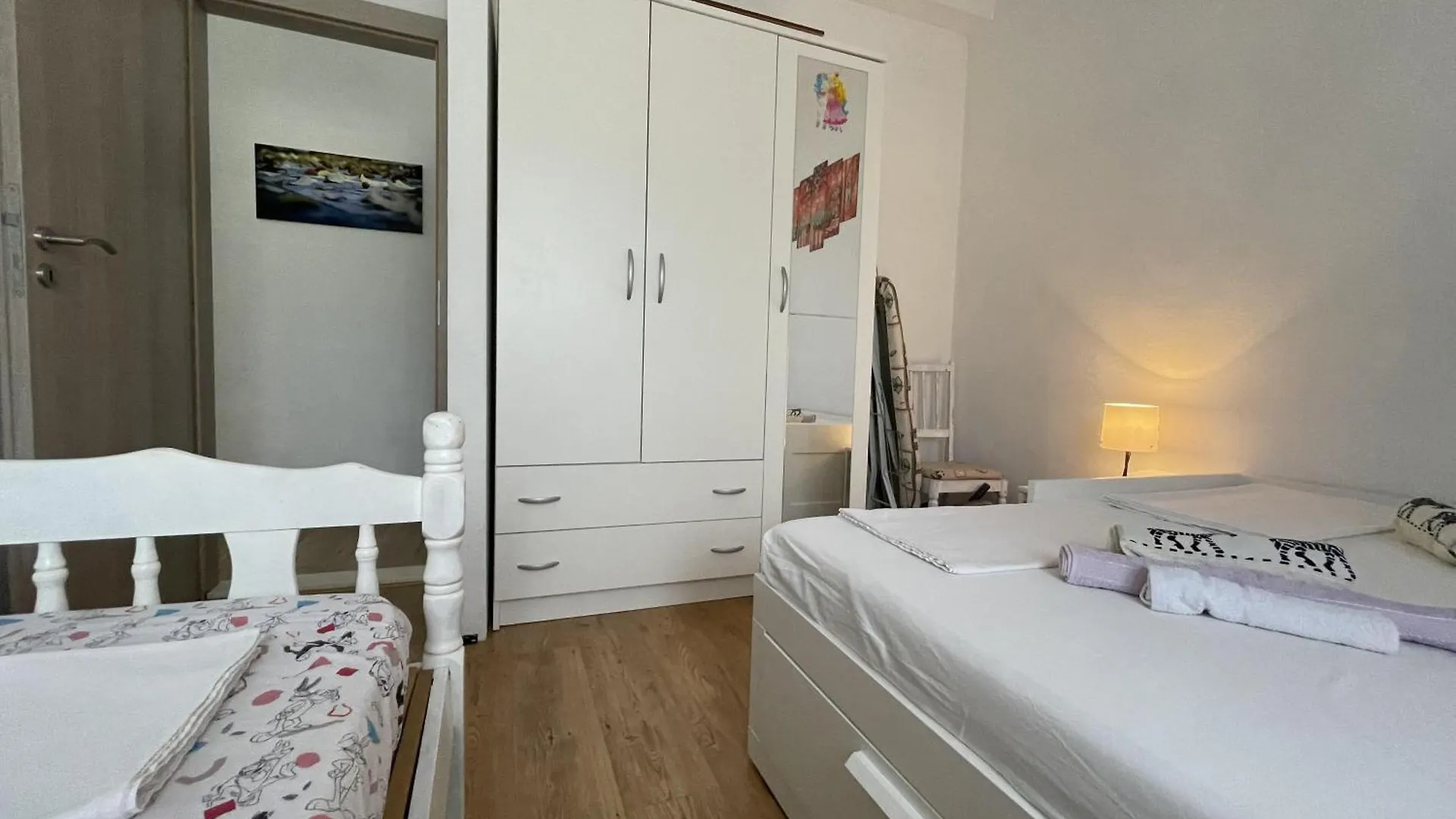 Kuca Za Odmor U Kastelima S Pogledom Na More Kaštela